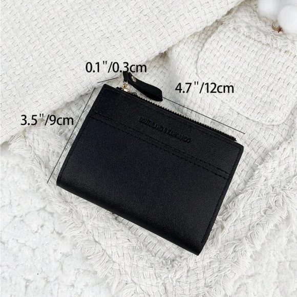 ⚠️Clearance Black Small Fold-over Wallet / Cardholder - Picture 4 of 5
